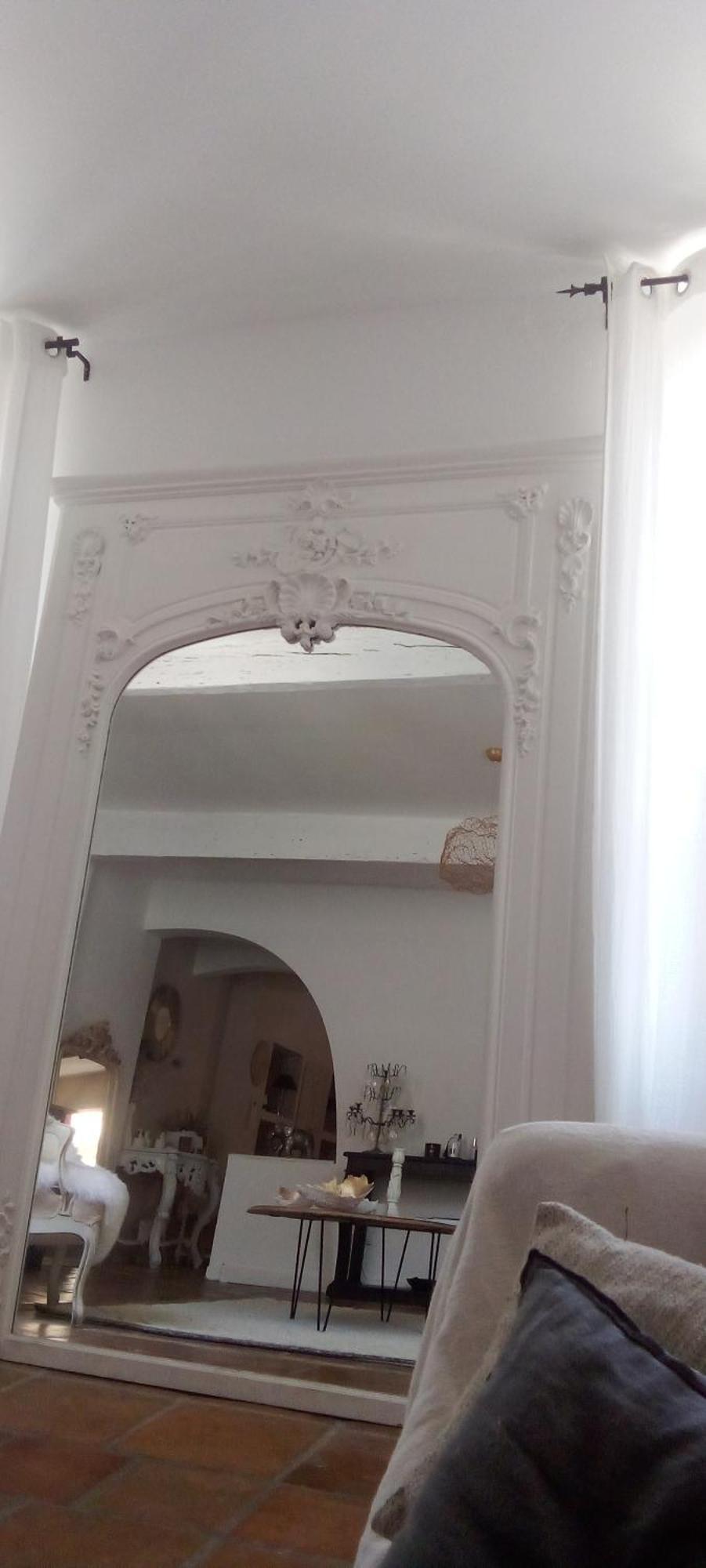 La Maison Perchee Aigues-Mortes Ruang foto